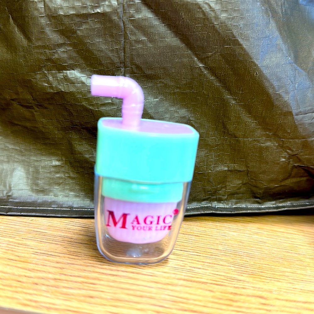 Lip gloss